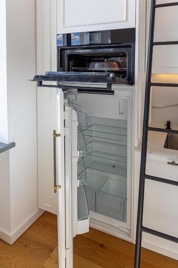 Ministerija Loft Apartment With Parking & Ac 考纳斯 外观 照片